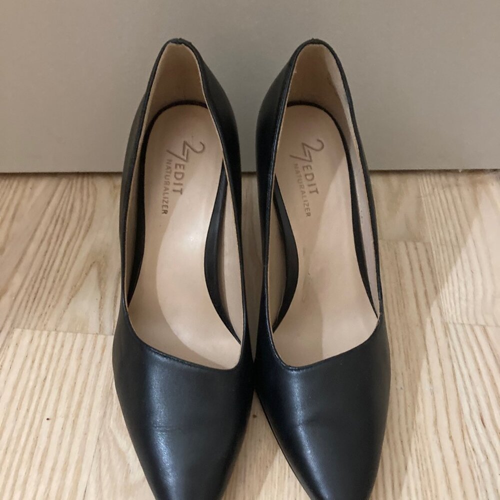Naturalizer Black Leather  27 Edit pointed toe pumps (like new condition)